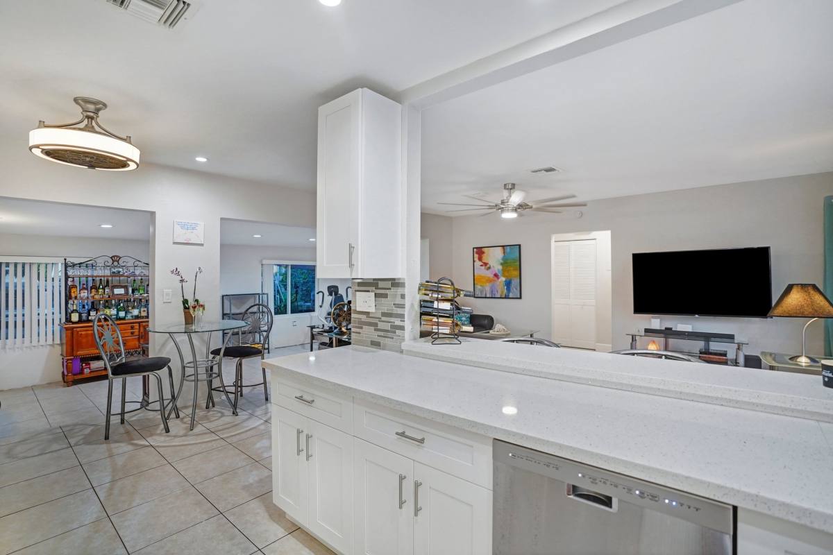 House for rent at 954 NE 26th Ave, Pompano Beach, FL 33062