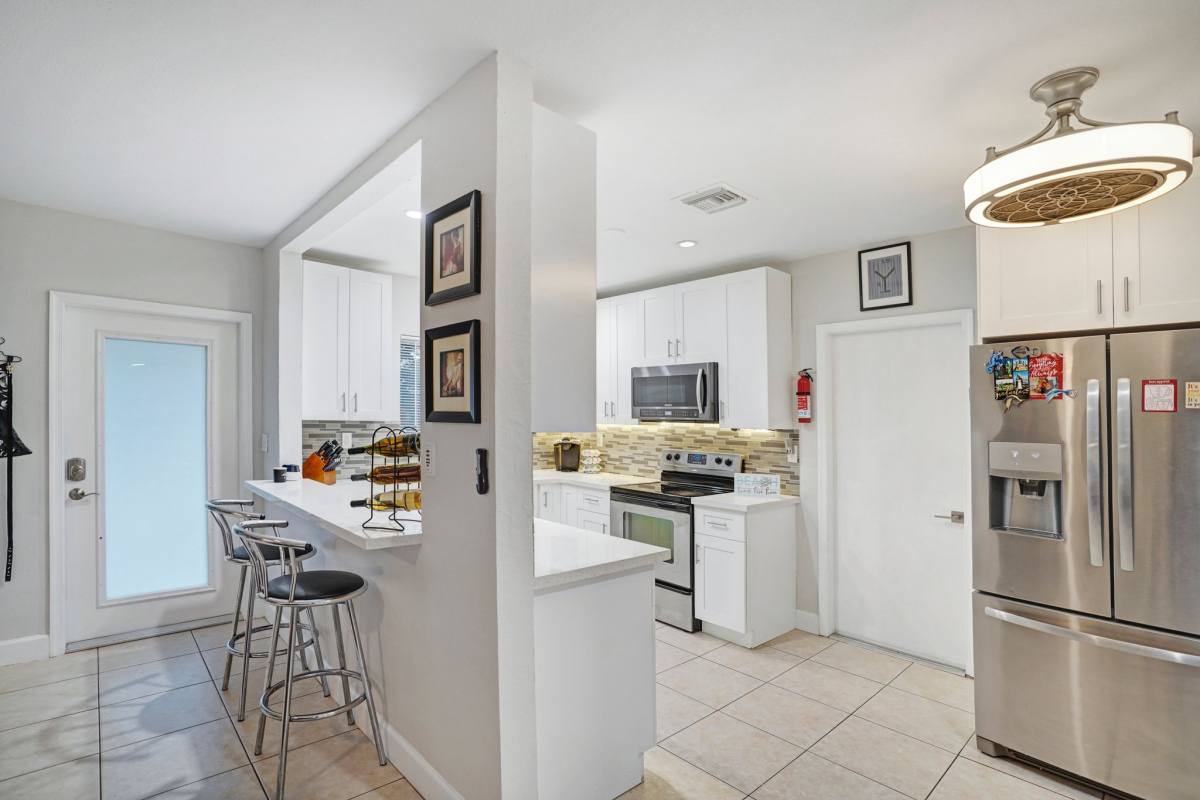 House for rent at 954 NE 26th Ave, Pompano Beach, FL 33062