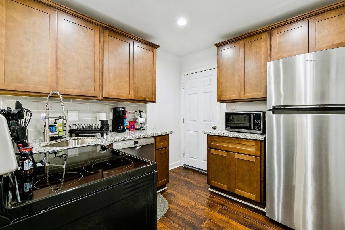Apartment for rent at 5400 Lacour Monique St #REAR, New Orleans, LA 70131