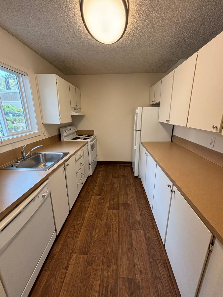 Apartment for rent at 8585 SW Canyon Lane #39, Portland, OR 97225
