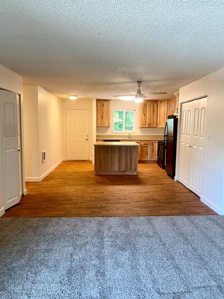 Apartment for rent at 8585 SW Canyon Lane #27, Portland, OR 97225