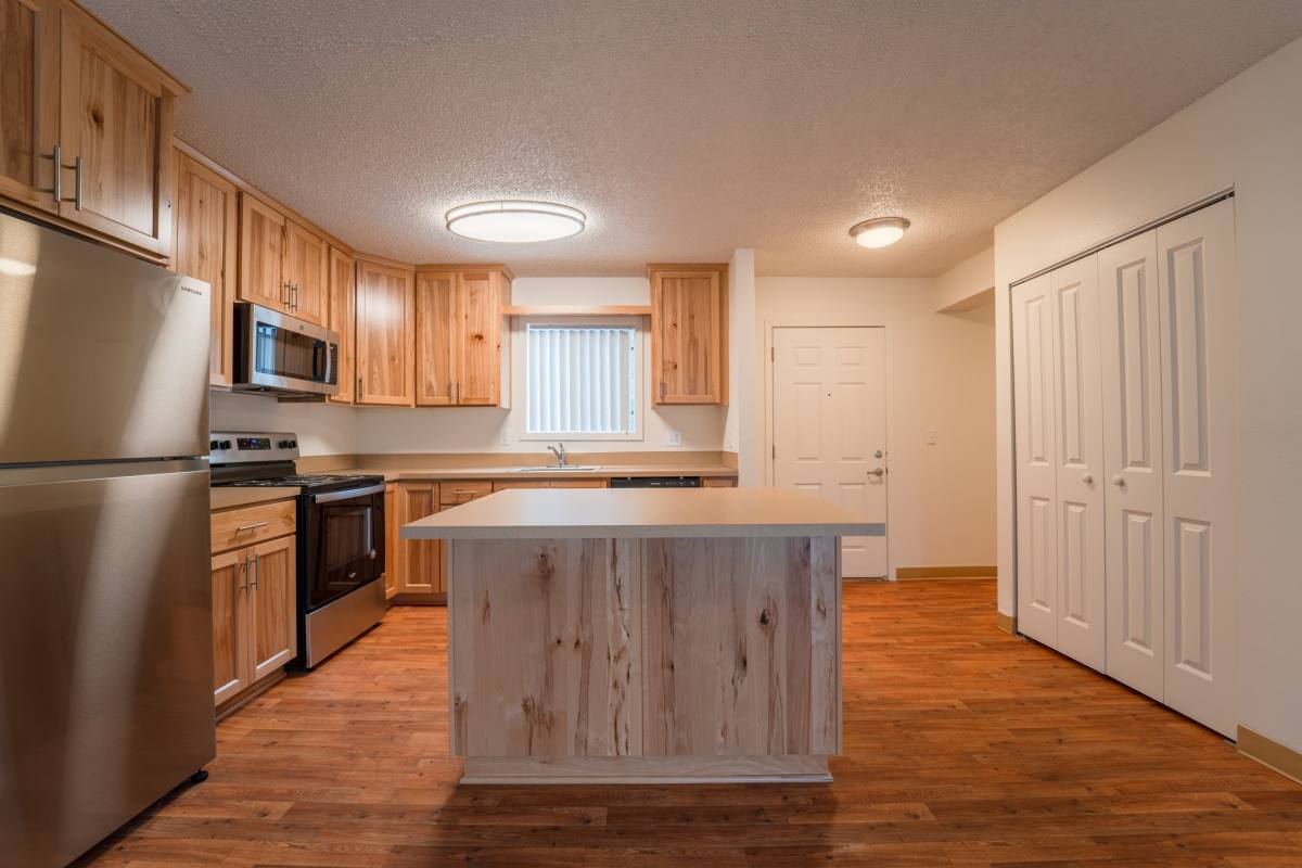 Apartment for rent at 8585 SW Canyon Lane #95, Portland, OR 97225