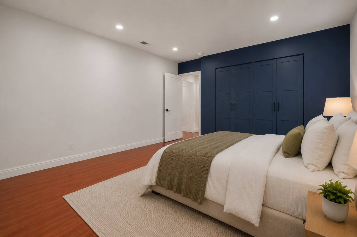 Apartment for rent at 17337 Emelita St, Encino, CA 91316
