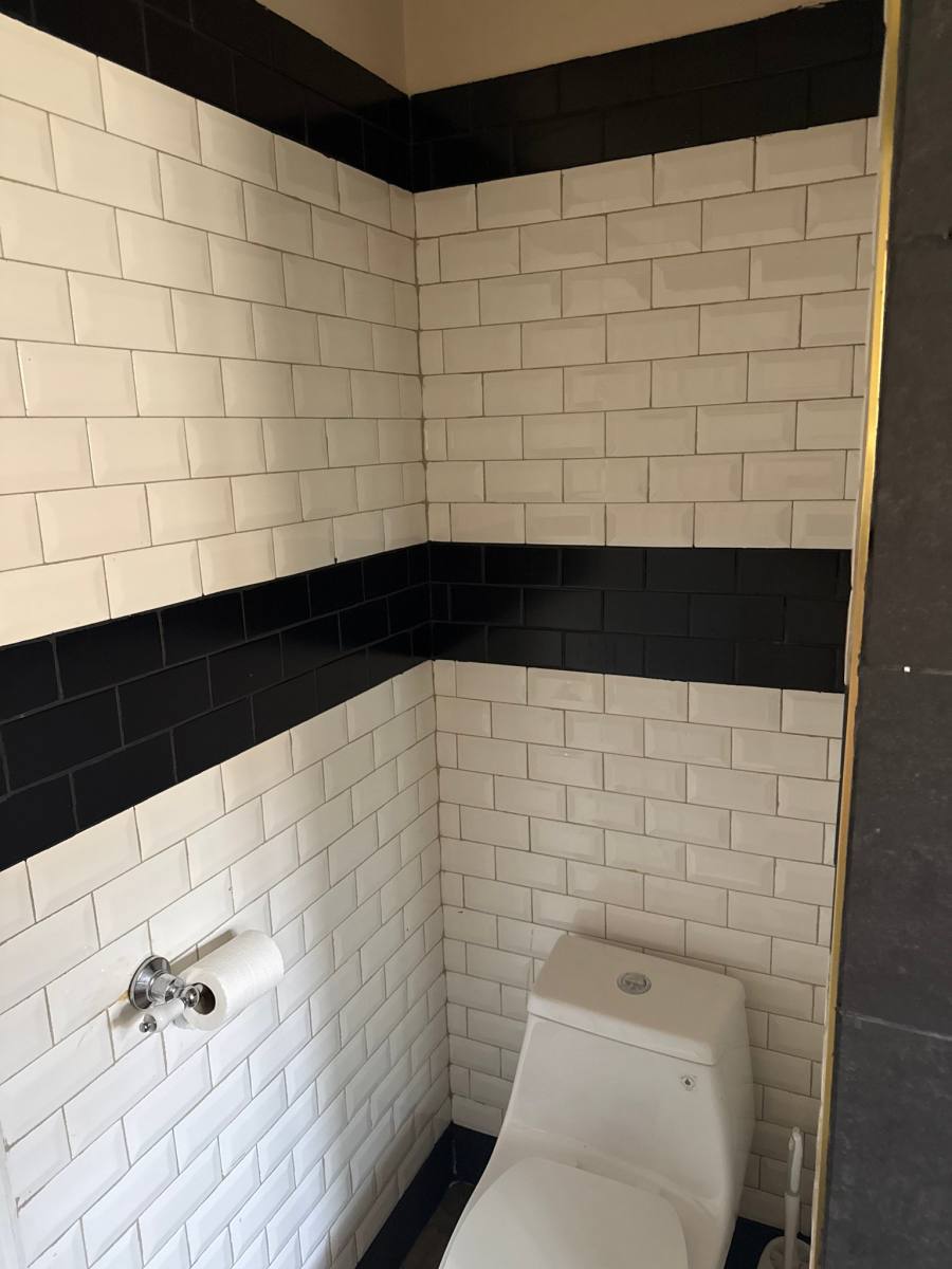 Apartment for rent at 525 E Hyde Park Blvd #C, Inglewood, CA 90302