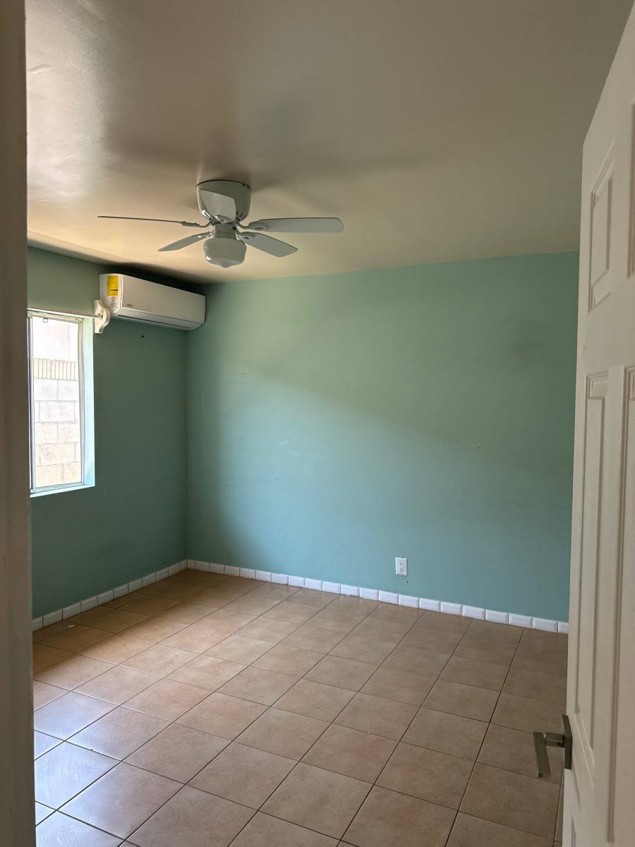 Apartment for rent at 525 E Hyde Park Blvd #C, Inglewood, CA 90302