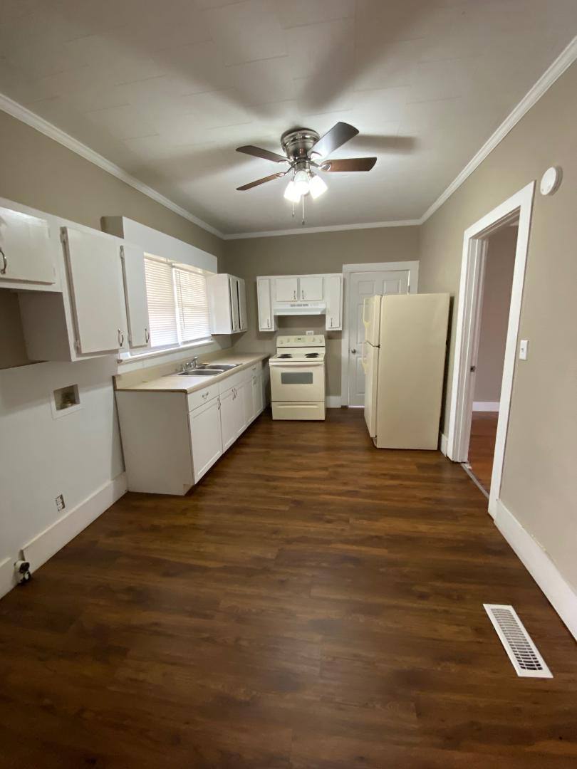 House for rent at 609 N Selvidge St, Dalton, GA 30720