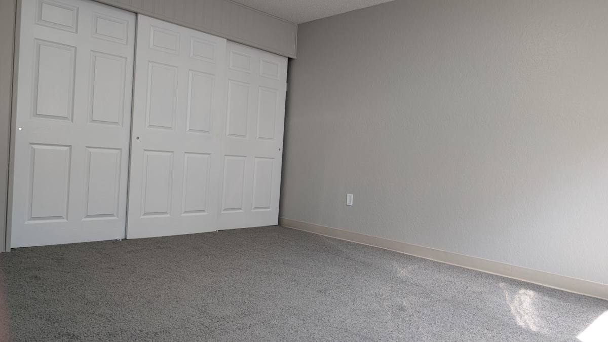 Apartment for rent at 926 N 95th St #5, Seattle, WA 98103