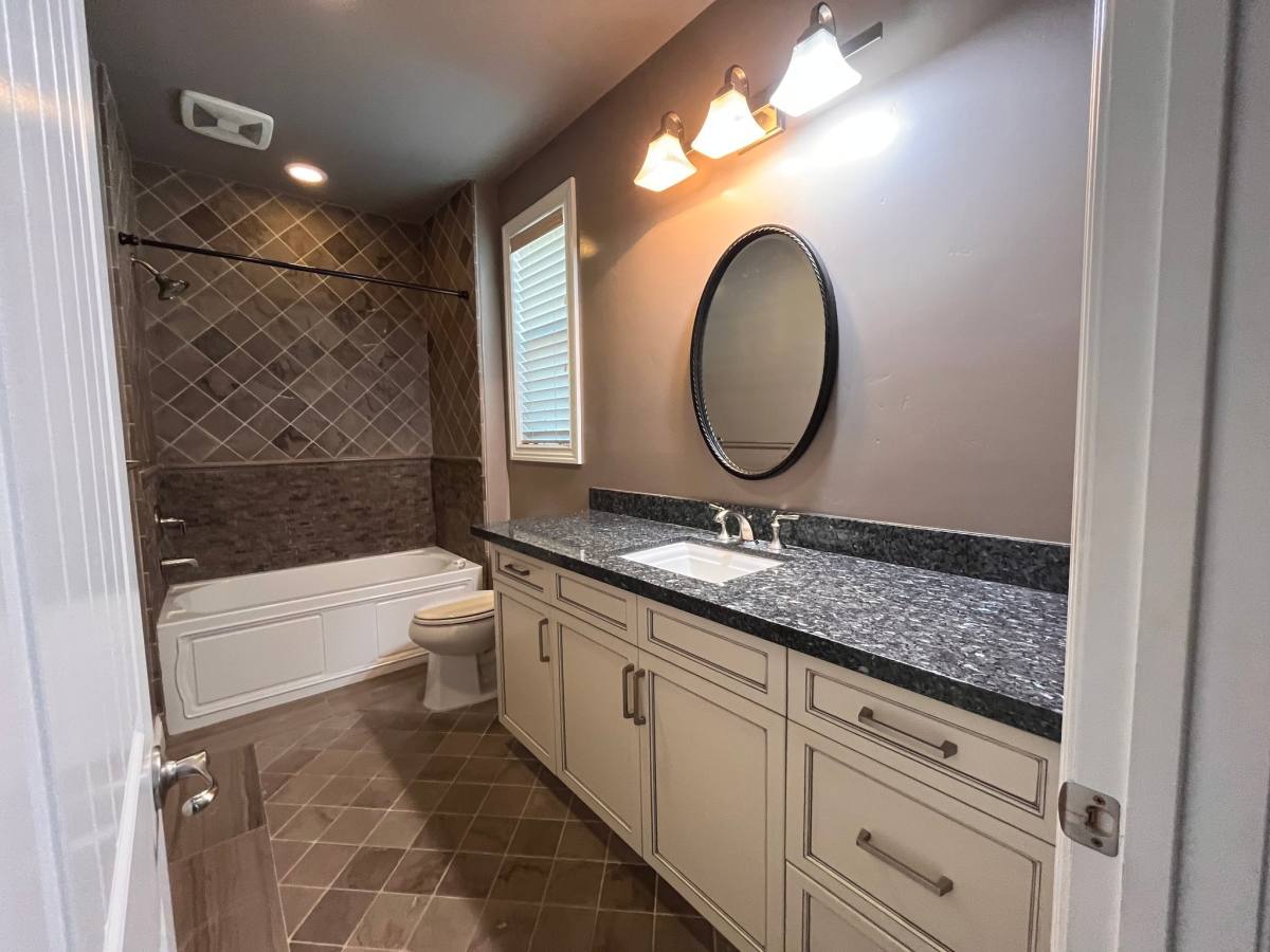 Apartment for rent at 377 Sage St #ROOM 1, San Luis Obispo, CA 93401