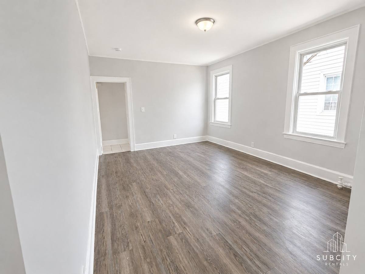 Apartment for rent at 381 Leslie St #2, Newark, NJ 07112