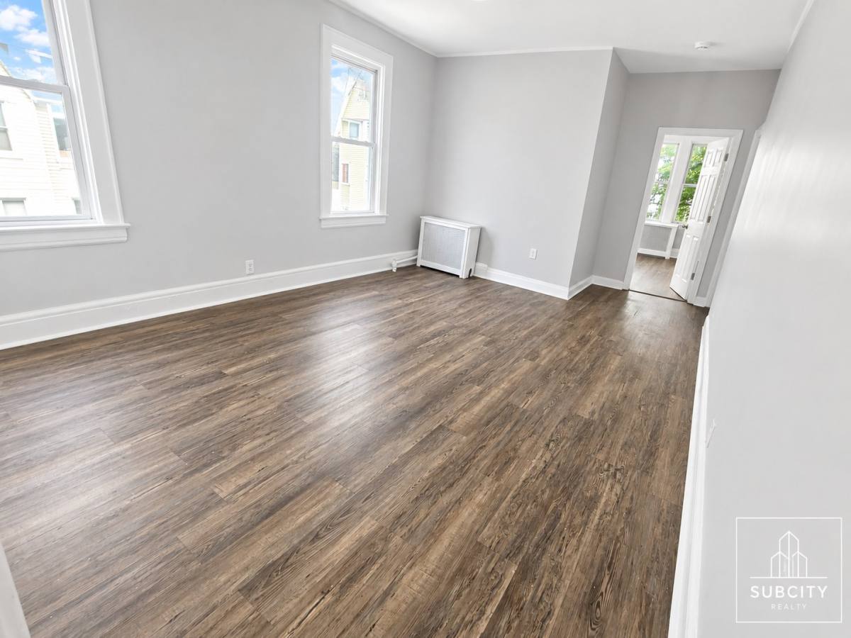 Apartment for rent at 381 Leslie St #2, Newark, NJ 07112