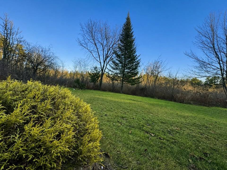 Townhouse for rent at 129 Lawrence Rd, Gray, ME 04039