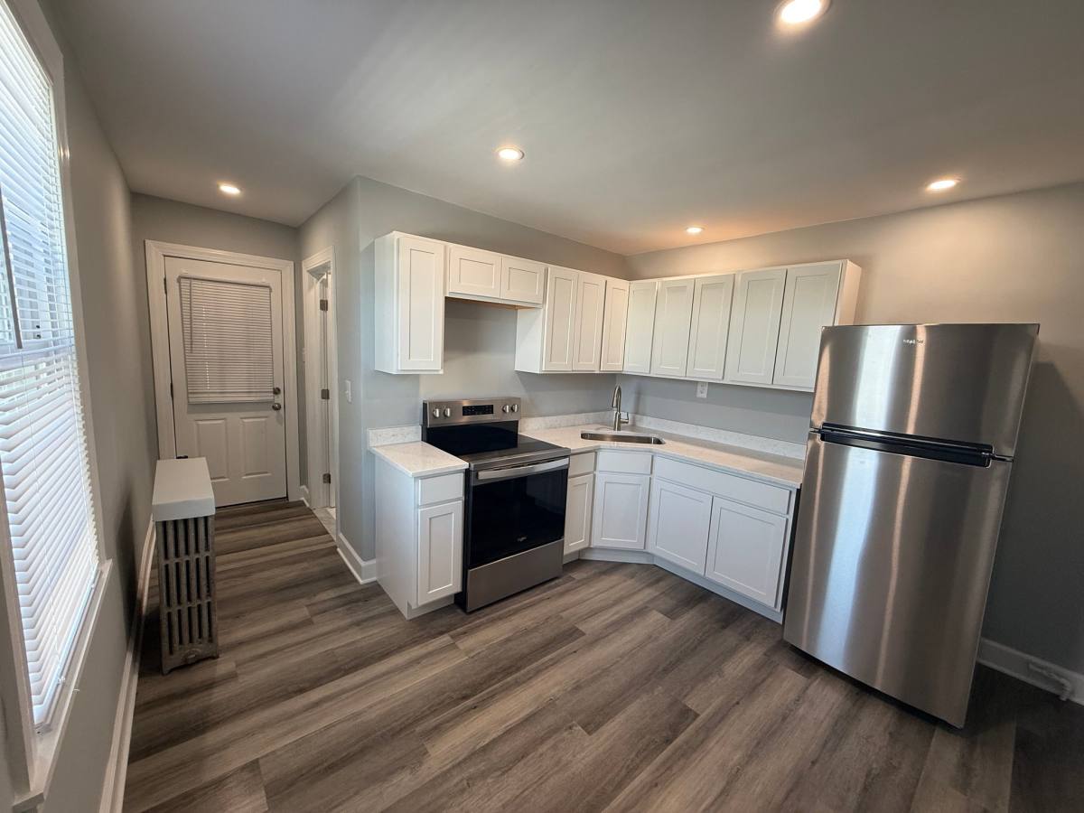 Apartment for rent at 304 Front St - 2nd #LEFT, Schenectady, NY 12304