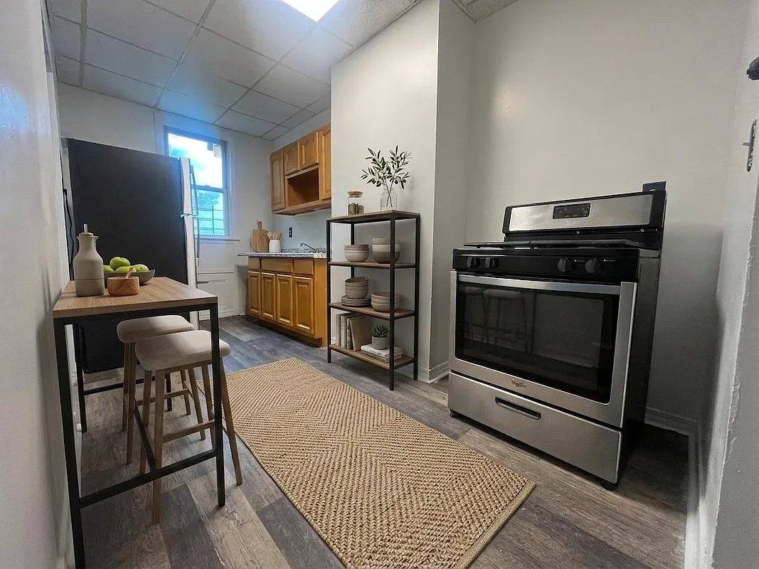 House for rent at 120 Norwood Ave, Brooklyn, NY 11208