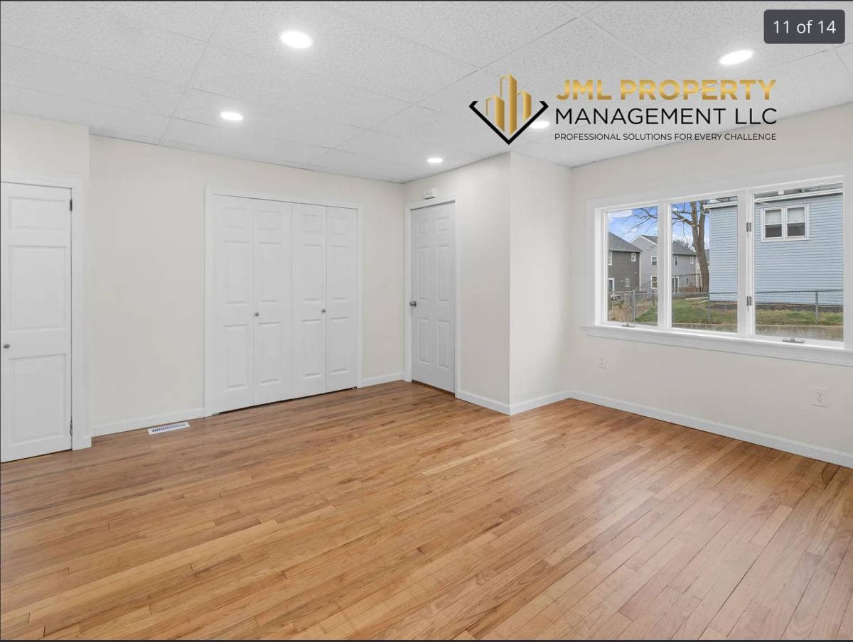 Apartment for rent at 227 Lawrence St #1, Fall River, MA 02721