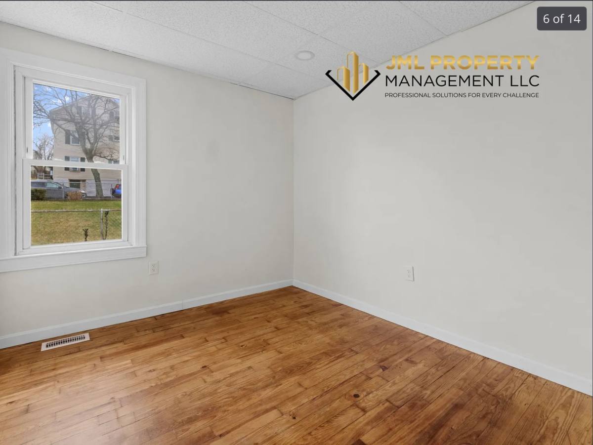 Apartment for rent at 227 Lawrence St #1, Fall River, MA 02721