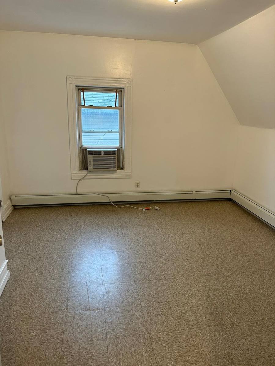 Apartment for rent at 100 Peabody Place #3, Newark, NJ 07104