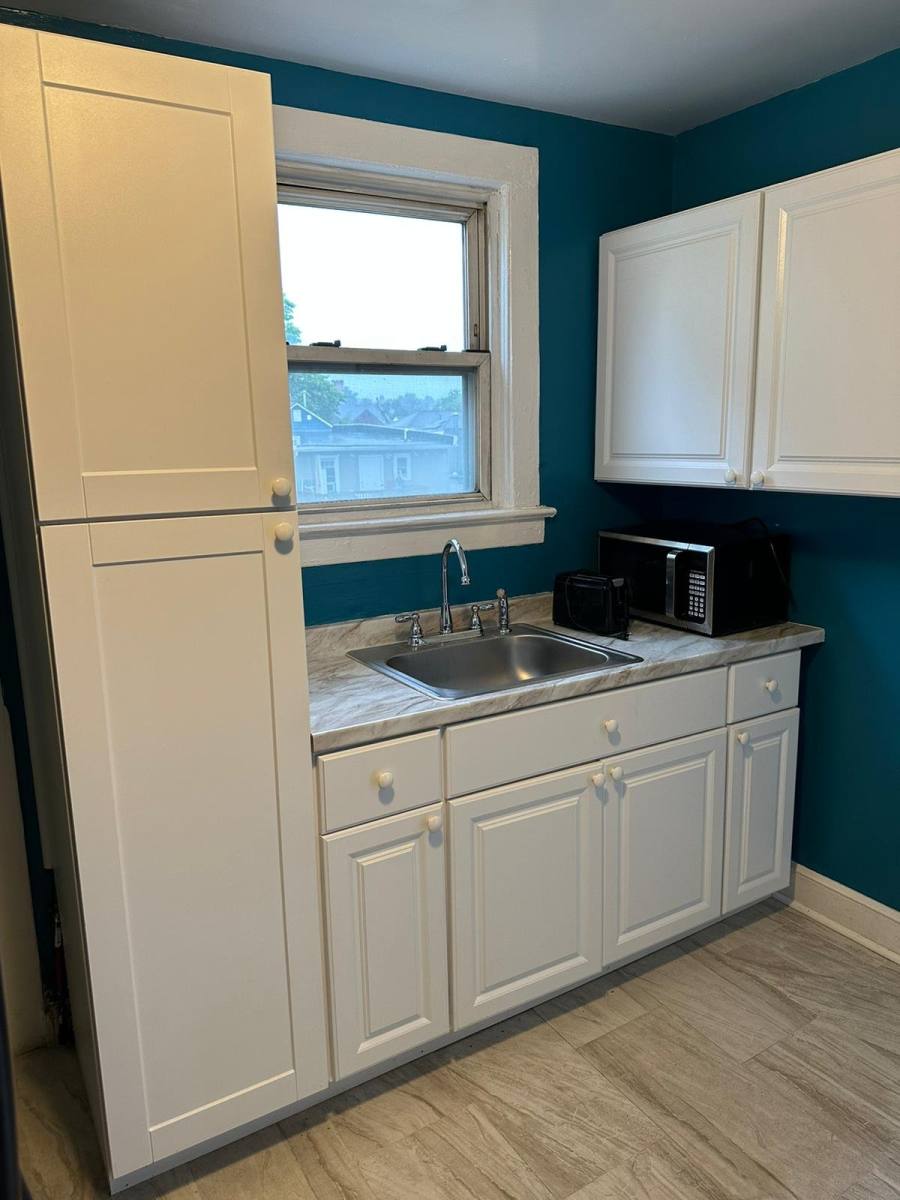 Apartment for rent at 100 Peabody Place #3, Newark, NJ 07104