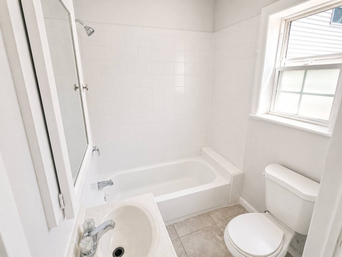 Apartment for rent at 128 E Holsman St #1, Paterson, NJ 07522