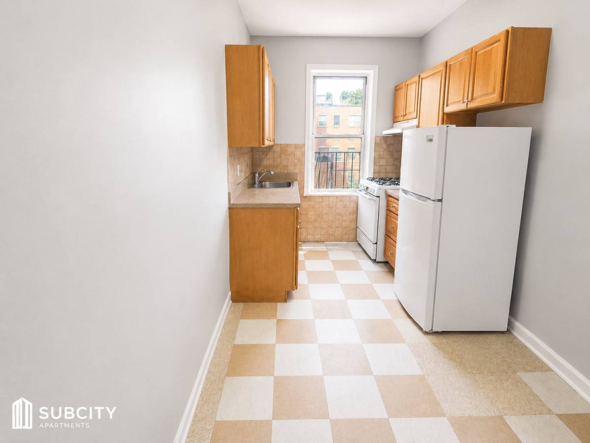 Apartment for rent at 383 Clifton Ave #L5, Newark, NJ 07104