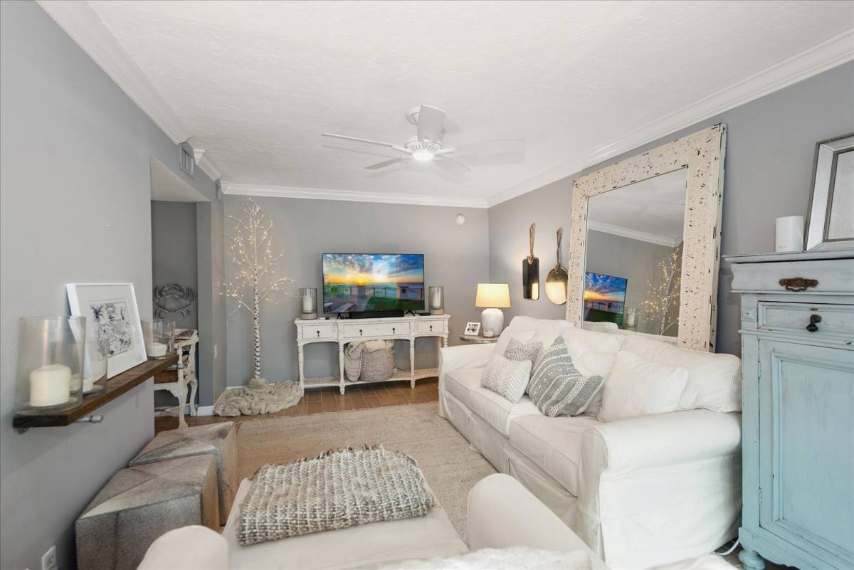 Condo for rent at 291 8th Ave So #291-A, Naples, FL 34102