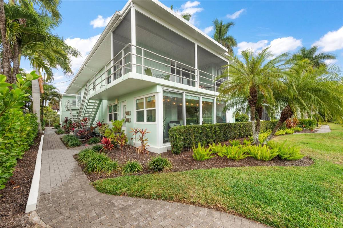Condo for rent at 291 8th Ave So #291-A, Naples, FL 34102