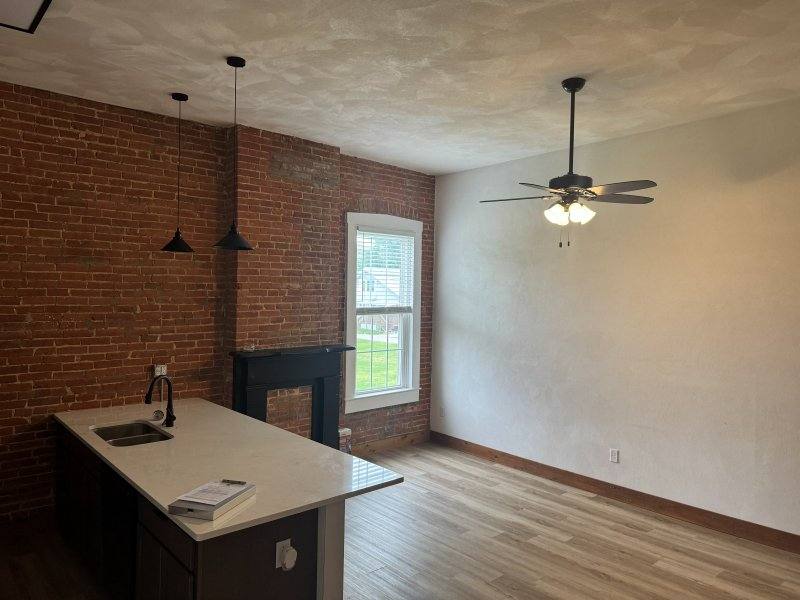 Apartment for rent at 117 E Stl St #B, Lebanon, IL 62254