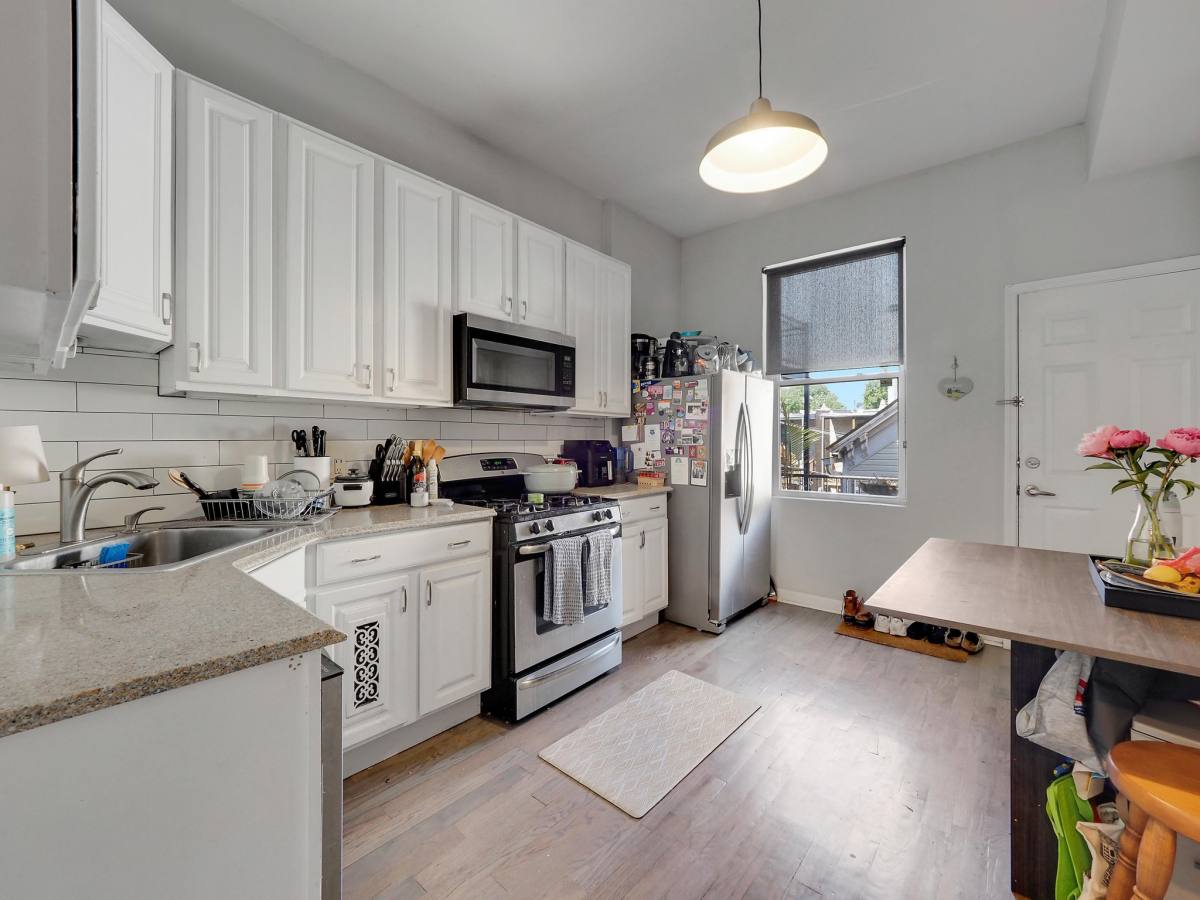 Apartment for rent at 2652 N Halsted St #3F, Chicago, IL 60614