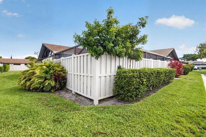 Townhouse for rent at 9939 Boca Gardens Trail #D, Boca Raton, FL 33496