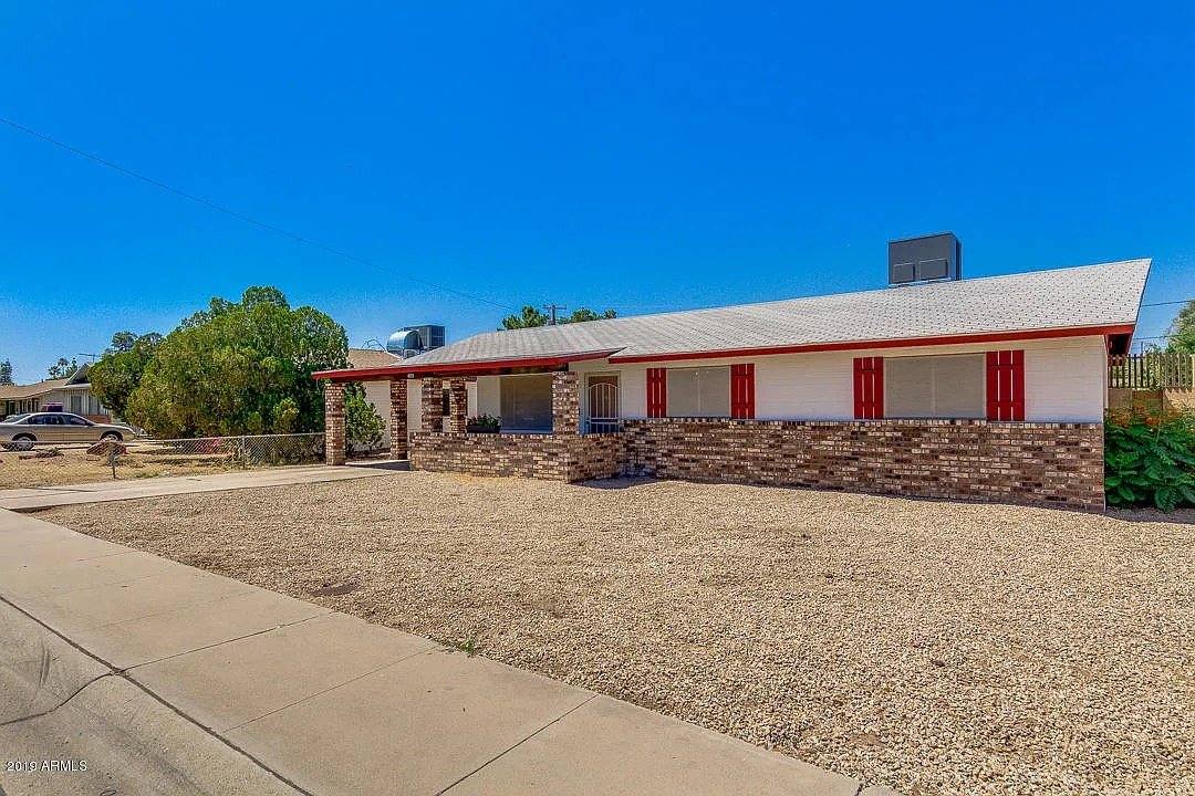 House for rent at 4912 W Tuckey Lane, Glendale, AZ 85301