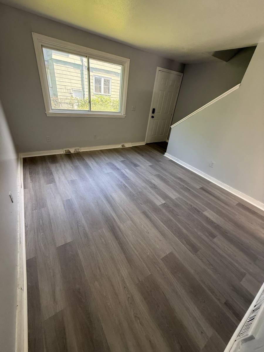 Townhouse for rent at 161 Martin St #5, Hartford, CT 06120