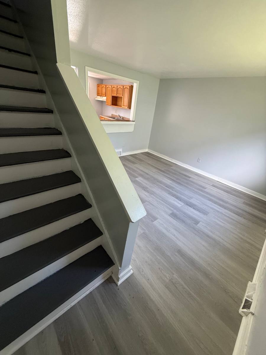Townhouse for rent at 161 Martin St #5, Hartford, CT 06120