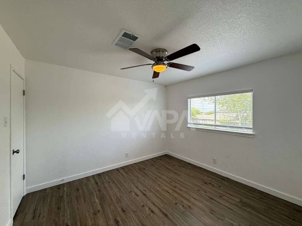 House for rent at 3713 Candlebluff Dr, San Antonio, TX 78244
