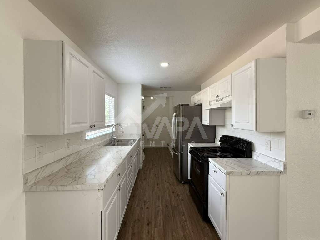 House for rent at 3713 Candlebluff Dr, San Antonio, TX 78244