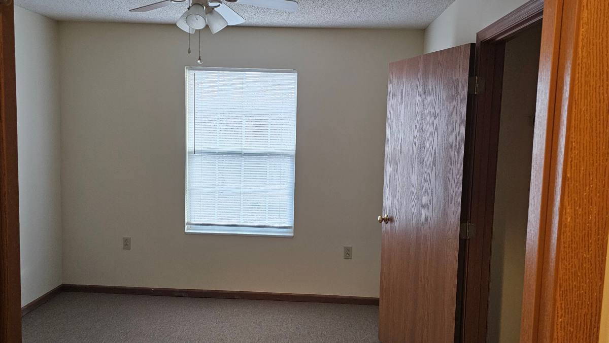 Apartment for rent at 571 Maccorkle Ave #112, Saint Albans, WV 25177