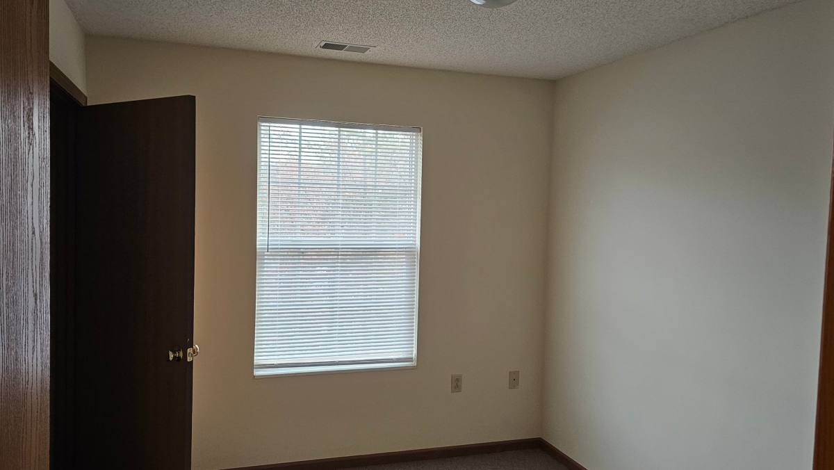 Apartment for rent at 571 Maccorkle Ave #112, Saint Albans, WV 25177