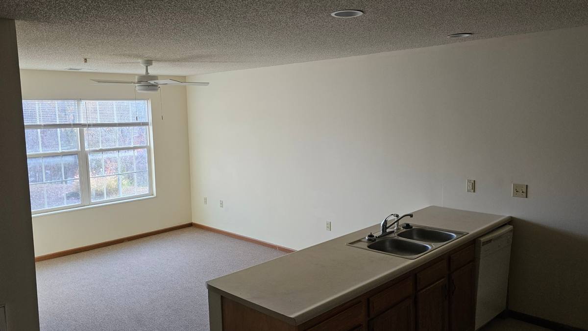 Apartment for rent at 571 Maccorkle Ave #116, Saint Albans, WV 25177