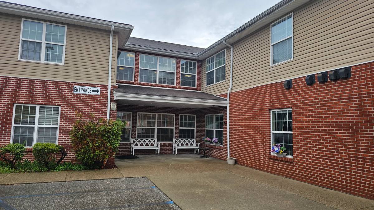 Apartment for rent at 571 Maccorkle Ave #116, Saint Albans, WV 25177
