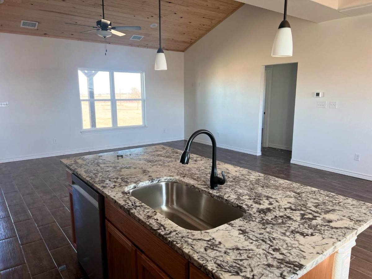 House for rent at 7912 Lonestar Parkway #SINGLE Family-1, Moody, TX 76557
