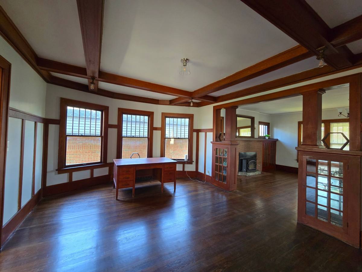 House for rent at 26850 W Seven Mile, Redford, MI 48240