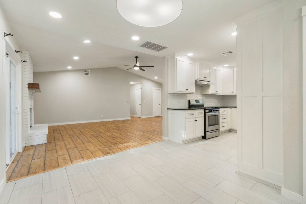 House for rent at 1811 S 148th W Ave, Sand Springs, OK 74063
