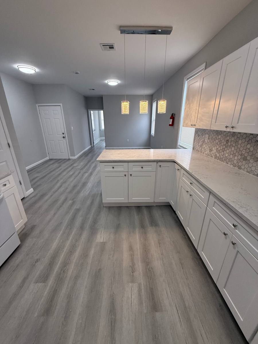 Apartment for rent at 264 9th Ave #6, Paterson, NJ 07524