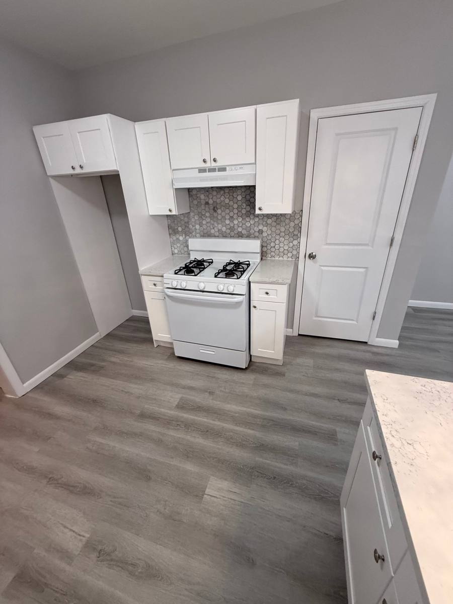 Apartment for rent at 264 9th Ave #6, Paterson, NJ 07524