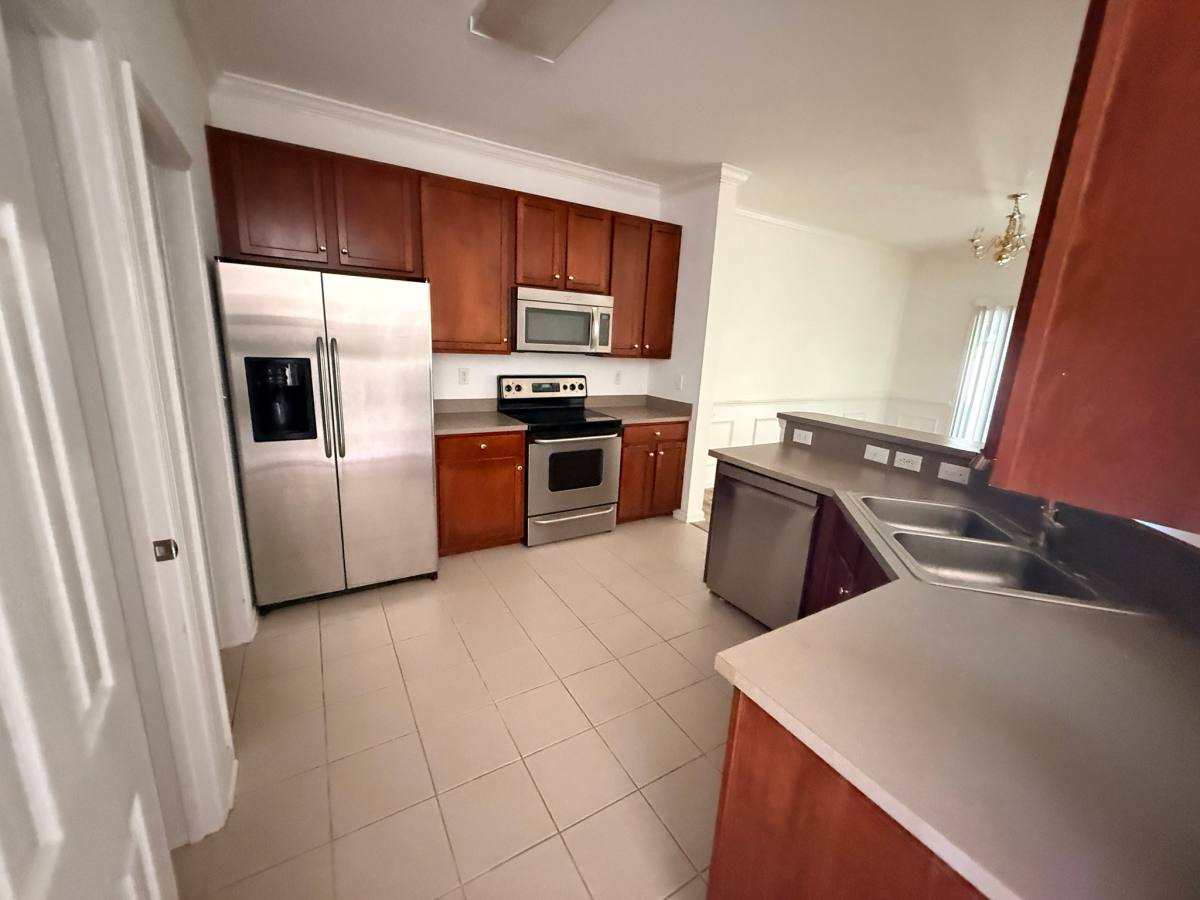 Townhouse for rent at 8742 Appledale Dr, Charlotte, NC 28262
