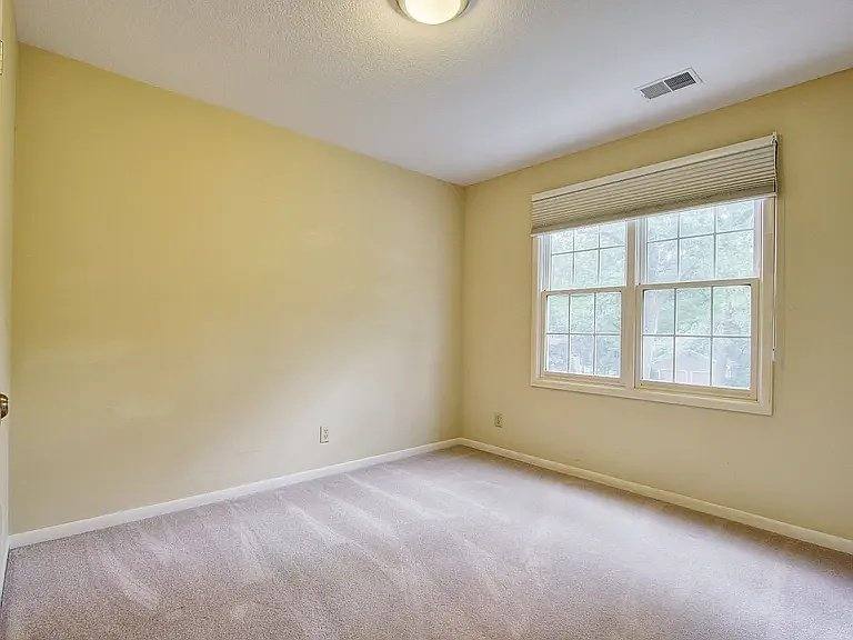 House for rent at 9536 Manor Rd, Leawood, KS 66206