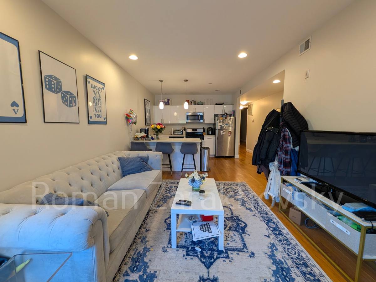 Apartment for rent at 54 Kent St #2A, Brookline, MA 02445