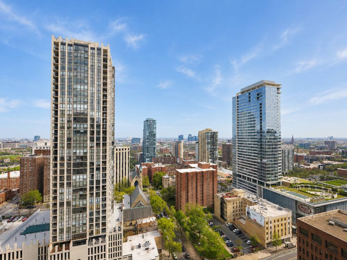 Apartment for rent at 1122 N Dearborn St #1611, Chicago, IL 60610