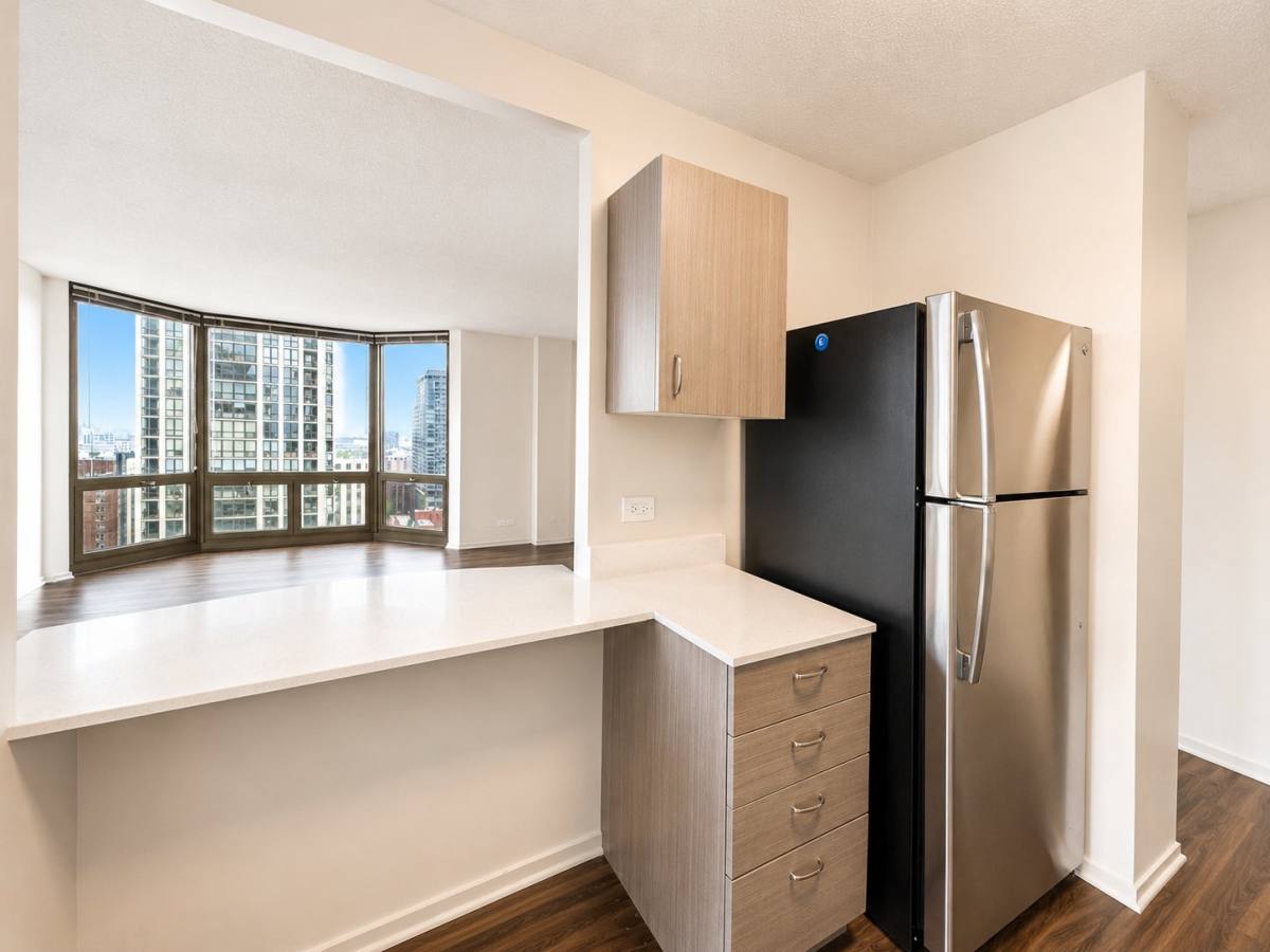 Apartment for rent at 1122 N Dearborn St #1611, Chicago, IL 60610