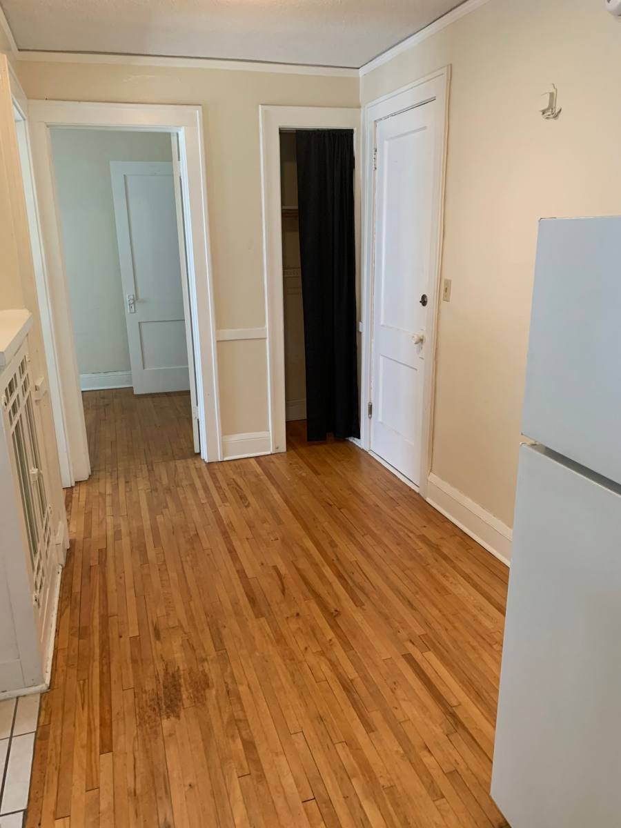 Apartment for rent at 1720 Ashland Ave #7, Saint Paul, MN 55104
