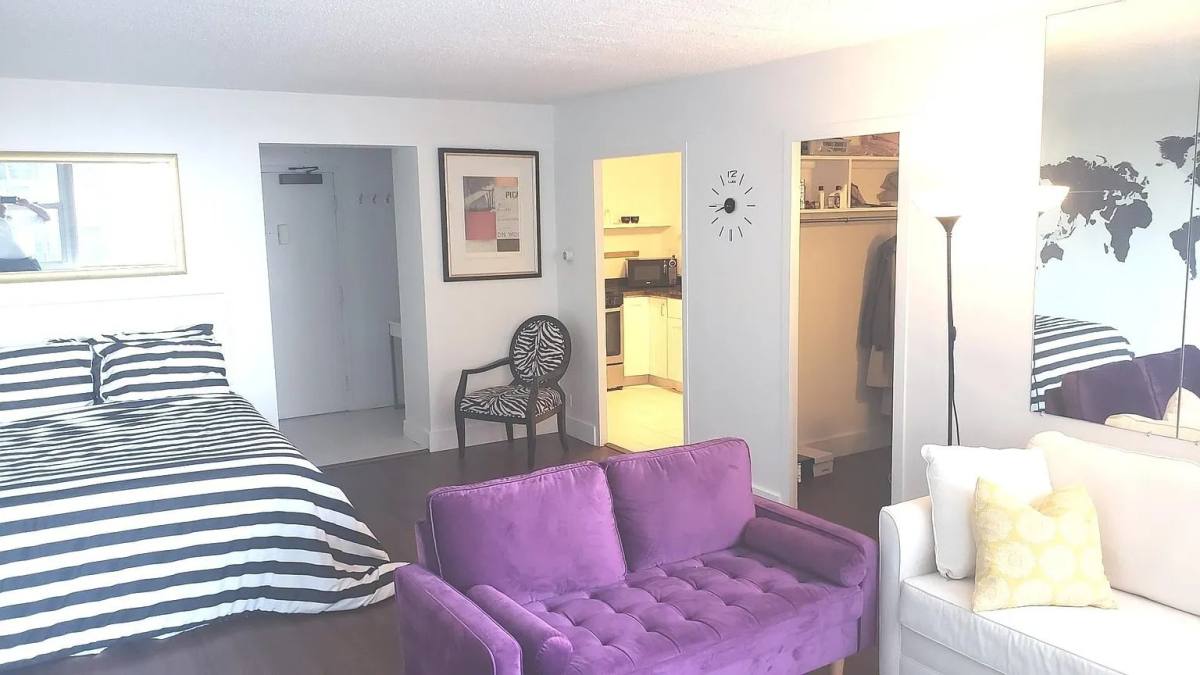 Apartment for rent at 253 E Delaware St #17, Chicago, IL 60605