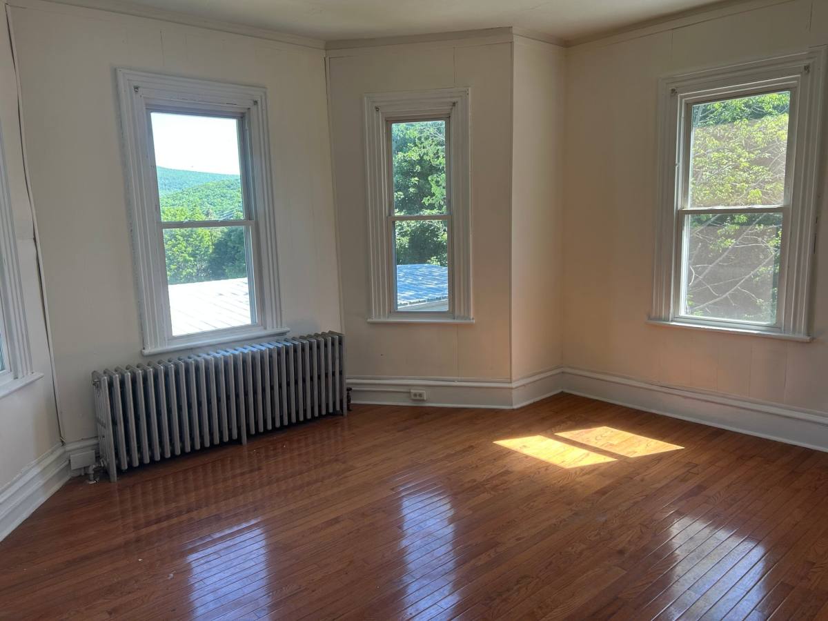 Townhouse for rent at 339 N 2nd St, Lehighton, PA 18235
